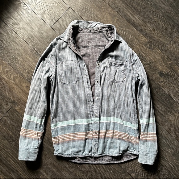 Vans reversible button up - Picture 2 of 4